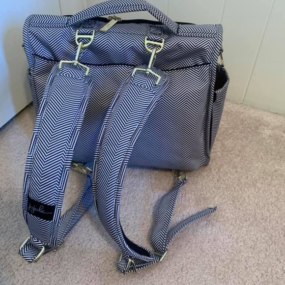 Jujube Diaper Bag - Picture 4 of 8